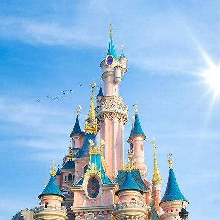 The Art Of Disney Chessy Ngoại thất bức ảnh